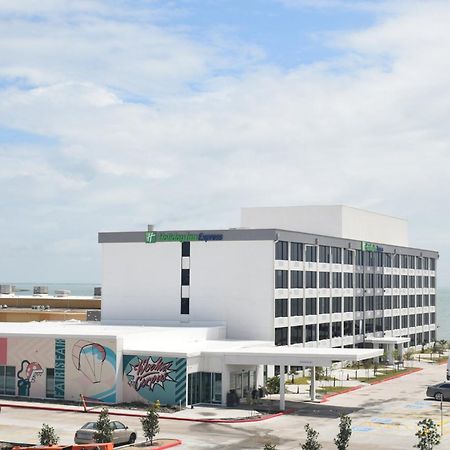Holiday Inn Express Corpus Christi - Beachfront By Ihg Bagian luar foto