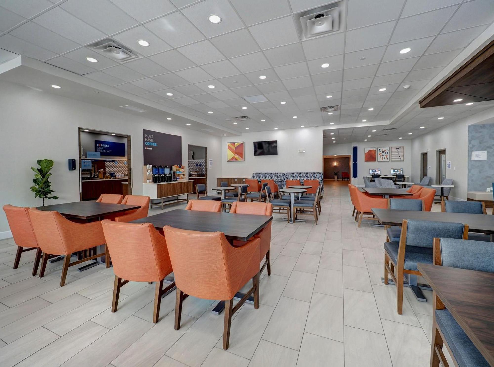 Holiday Inn Express Corpus Christi - Beachfront By Ihg Bagian luar foto