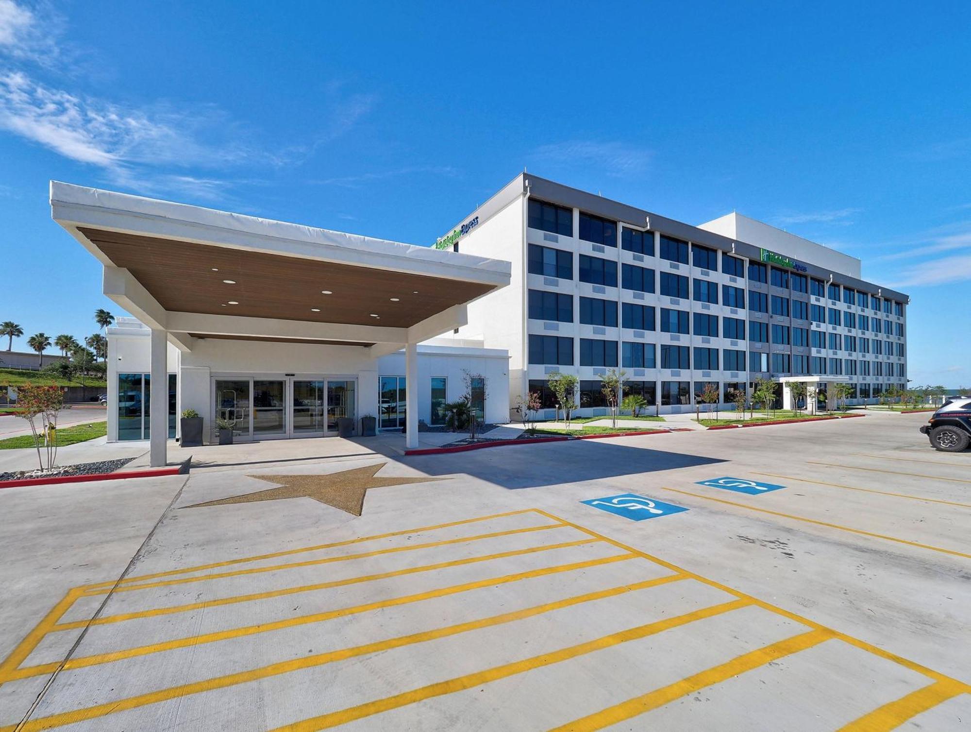 Holiday Inn Express Corpus Christi - Beachfront By Ihg Bagian luar foto